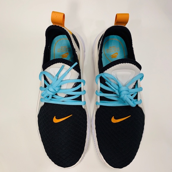 WMNS NIKE ACALME - Picture 4 of 7